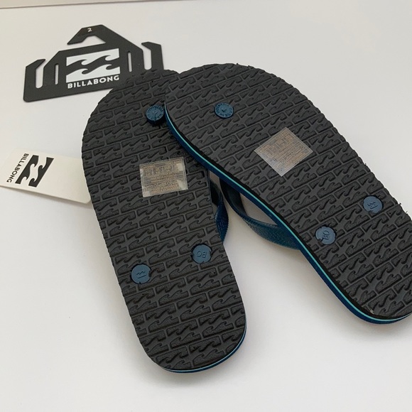 Billabong flip flop slippers. size 2 - Picture 3 of 8